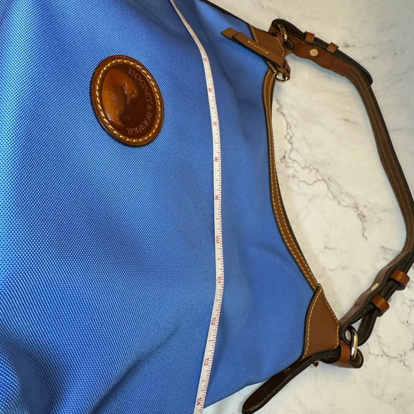 DOONEY & BOURKE HOBO BAG in very good used condition - Picture 7 of 12